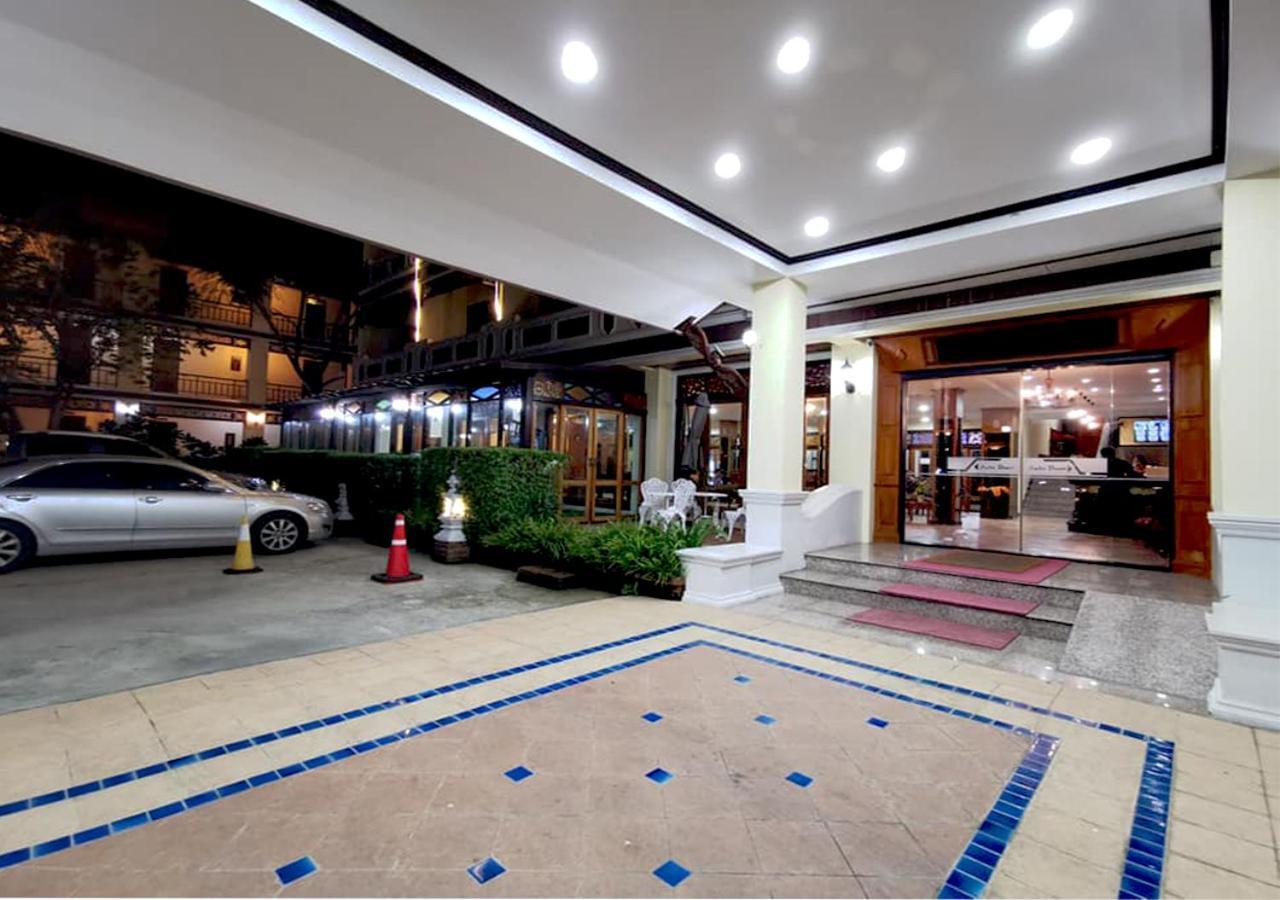I Boutique Hotel Pluak Daeng Exteriör bild